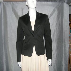 ELIE TAHARI | Pinstripe Classic 1 button Blazer